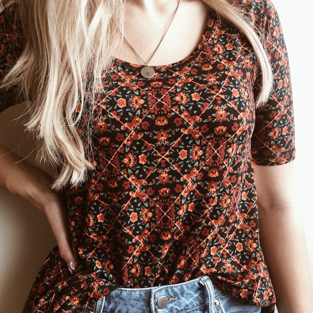 NWT LuLaRoe Perfect Tee
